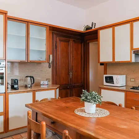 Doriana's House With Garden & Parking