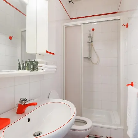 Doriana's House With Garden & Parking * مازلِيانيكو