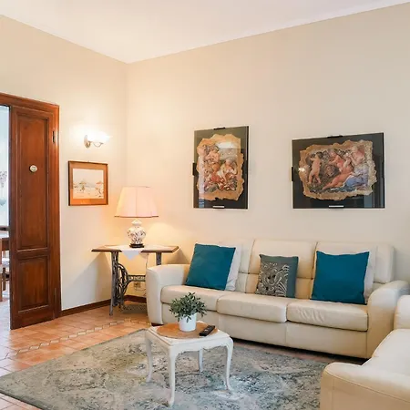 Doriana's House With Garden & Parking مازلِيانيكو