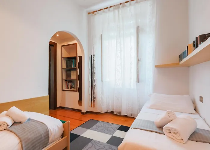 Apartament Doriana's House With Garden & Parking